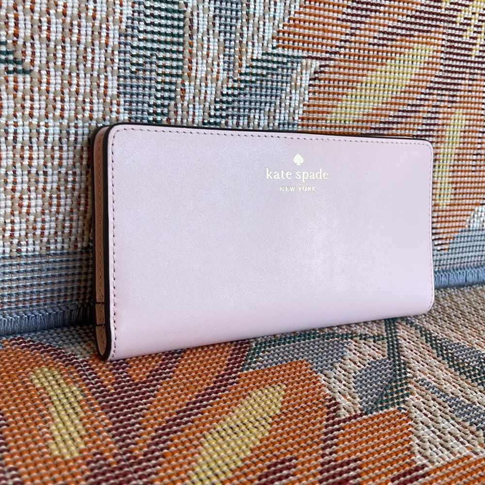 Kate Spade Schuyler Large Slim Bifold Wallet Clutch 
Chalk Pink 
NWT - Picture 16 of 16